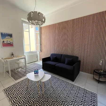 Апартаменты Frontiere Monaco, 2 Pieces, Centre *