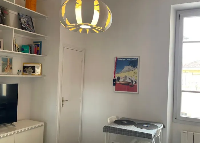 Frontière Monaco, 2 Pièces, Centre Appartement Beausoleil
